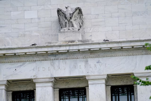 Federal Reserve discussing September minutes on rate hikes